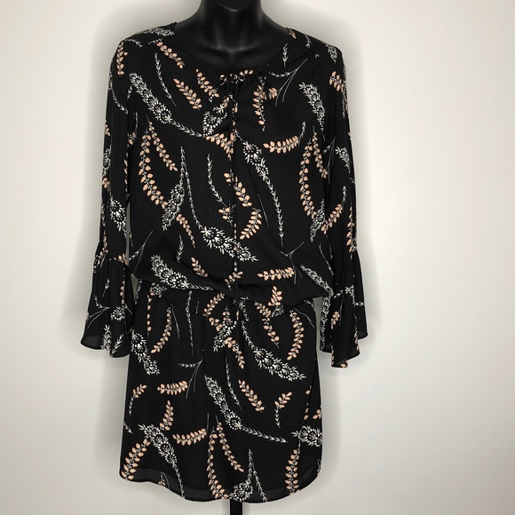 chelsea28 black dress